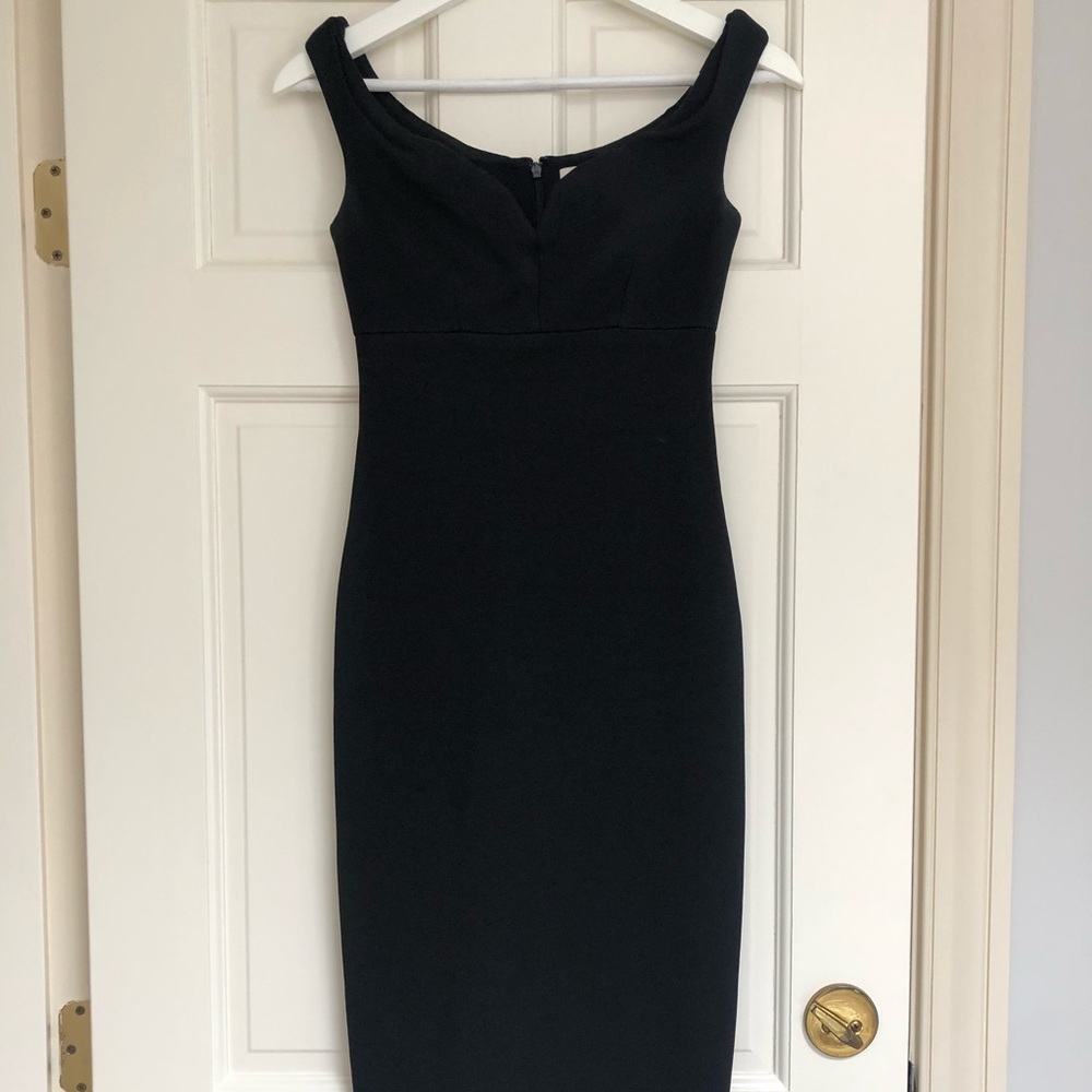 Midi Cinq à Sept Dress. Fits sizes 2-4